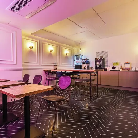 Hotel in Cafe Guri-si