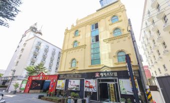 Gwangju Cheomdan Hedges