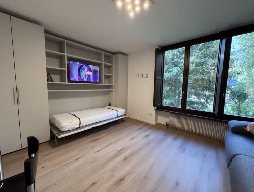 077 모데르노 모노로칼레 주스티노