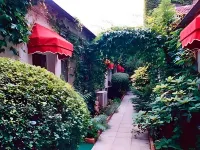 Hôtel Princesse Isabelle Hotels in Puteaux