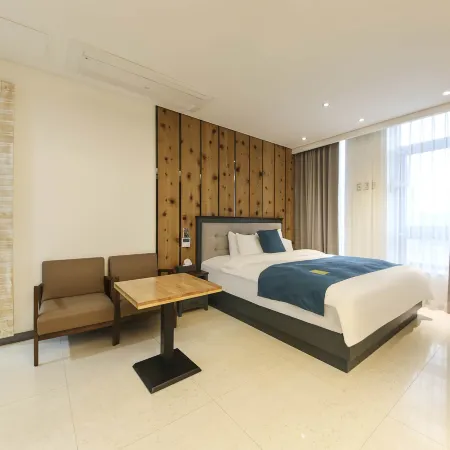 JB Tourist Hotel