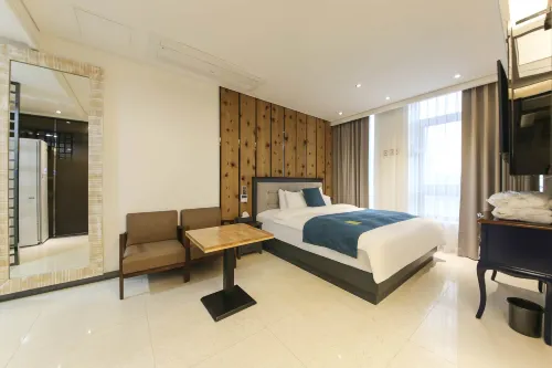 JB Tourist Hotel