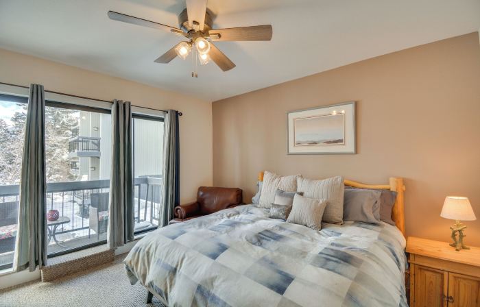 Private Ski Retreat in Avon: Eagle River Views!