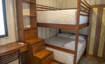 Containers Bacalar