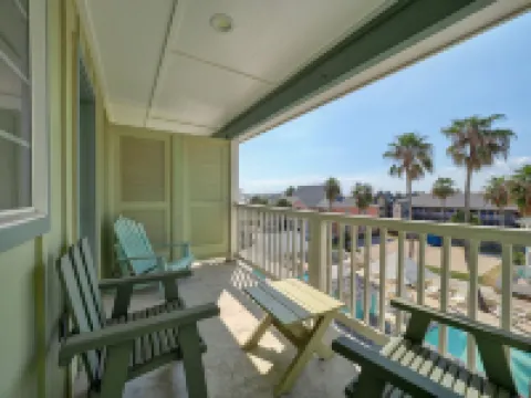 Seashell Village Resort Near the Beach with Kitchens