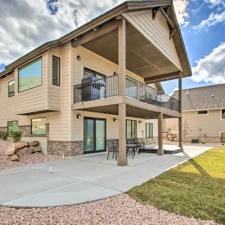 Scenic Eden Gem w/ Hot Tub ~ 6 Mi to Ski Area