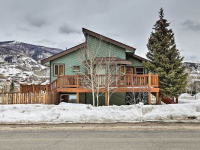 Silverthorne Ski Base w/ Mtn Views: Walk to Trails