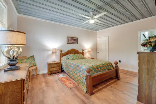 Cozy Couples Escape w/ Patio in Northwest Georgia - 3-stjärniga