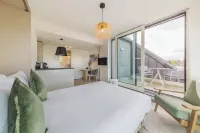 ฮาลเทอร์เนทีฟ มัสคารี โรงแรมใน