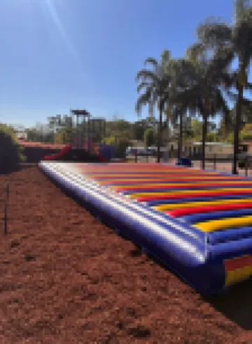 อินเจเนียฮอลิเดย์ส อาวินา