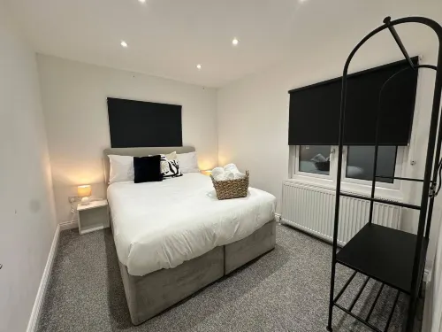 The Hideaway Haven With Private Self Check-in Hotels in Rainham