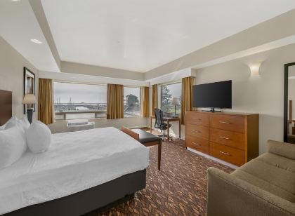 Best Western Plus Northwoods Inn