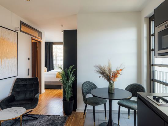 Urban Heaven Aparthotel by UniqStay