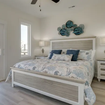 Walk to Private Beach Access, Elevator, 4Br/4ba
