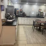 Red Roof Inn & Suites Hinesville - Bữa sáng
