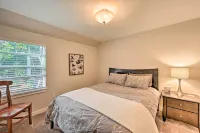 Family-Friendly Kirkland Home ~ 1 Mi to Downtown - 3 estrellas