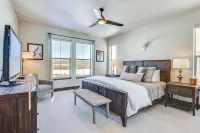 Gorgeous Granby Ranch Home Half-Mi to Skiing! - parking