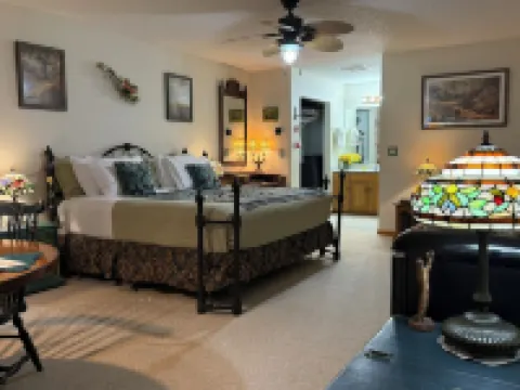 Crystal River Lullaby B&B