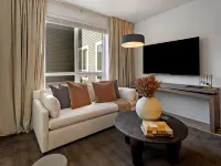 Sterling 1BR at Everett | Pool & Gym Hotels in Everett