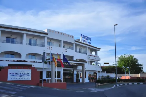 Hotel Puerto Mar - parking