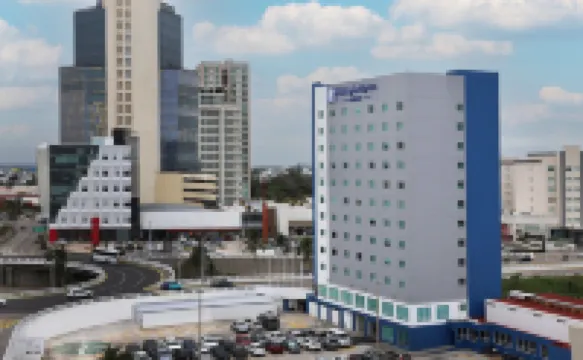 Holiday Inn Express VERACRUZ BOCA DEL RIO by IHG Отели в г. 