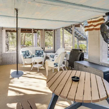 < 1 Mi From Suwannee River, Hideaway w/ Lanai