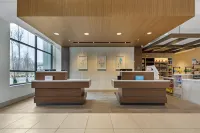 費城梅迪亞希爾頓花園飯店
