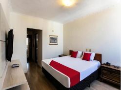 Carlton Plaza Americana