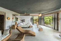 The Majlis Resort