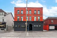 The McCaul by Casa Hotels Near Kensington Market Hotels in Dufferin Grove