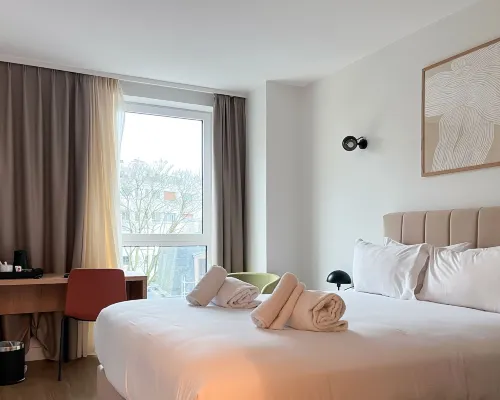 City Pop 2Night Paris - Self check-in Hotels in Vanves
