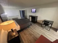 Skylite Inn