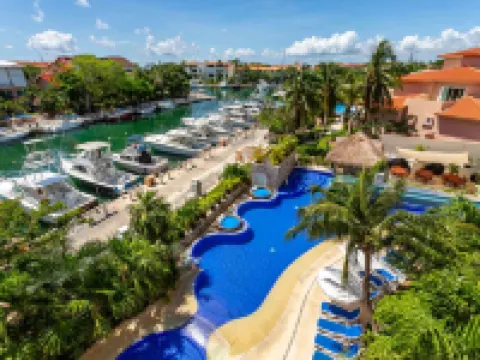 Aventuras Club Marina Hotels in Puerto Aventuras