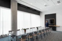 Alt Hotel Ottawa Airport