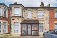 Woodlands Lodge Ilford