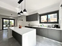148 LIM - Stay Lumiere House