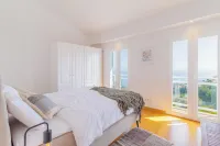 Villa Oliva with private heated pool and amzing views