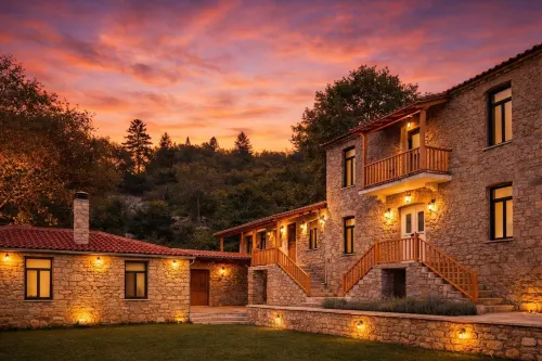 Kanalia Suites - Homestays