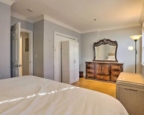 Couple’s Hub Near MetLife, Walk to Public Transit! Hotels in Hoboken