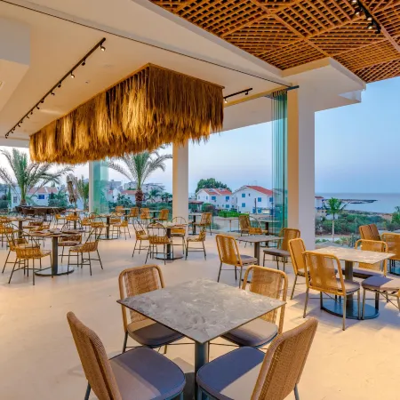 Cavo Zoe Seaside Hotel
