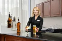 Embassy Suites by Hilton Buffalo - bar