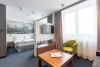 Terminal Hotel - Airport Shuttle