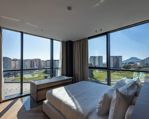 Hotel Cube Hotels in Bar