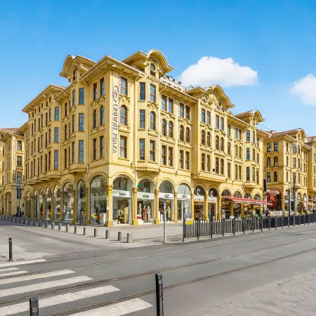 Crowne Plaza ISTANBUL - OLD CITY by IHG Отели рядом с достопримечательностью «Фатих»