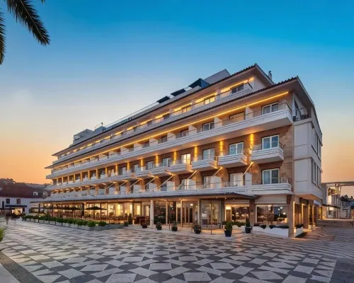 Hotel Baia Hotels near شاطئ ريبيرا (Ribeira Beach)