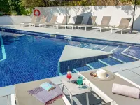 Mercure Marseille Centre Bompard la Corniche - Rooftop Pools