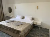 Mini-Otel Art Hotel + Mini-Hotel Hotels in Tikhoretsk