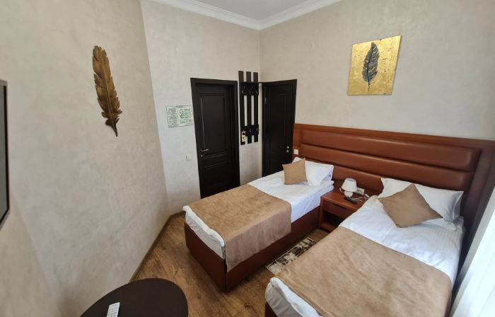 Zerkalnyij Hotel