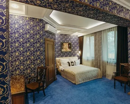 Lux Mini-Hotel โรงแรมในบราตสก์