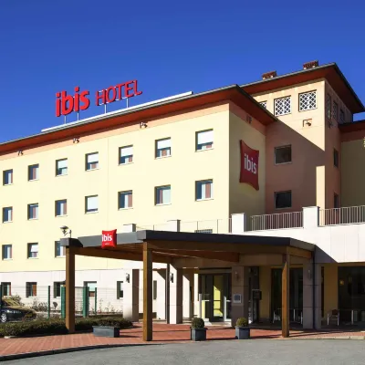 Ibis Como Hotels near Como Camerlata Train Station